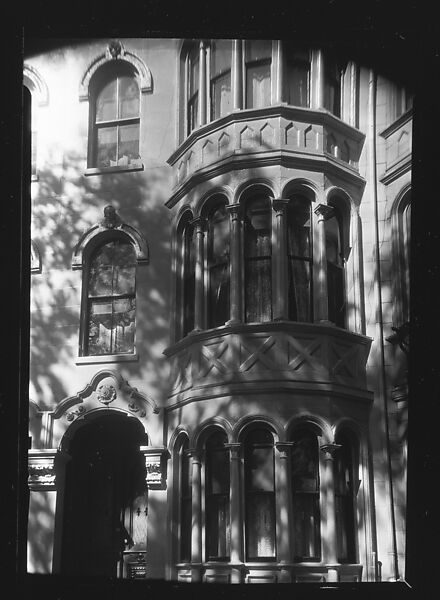 [Detail of Doorway and Two-Story Bay Windows of Italianate Revival Town House, South End, Boston, Massachusetts], Walker Evans (American, St. Louis, Missouri 1903–1975 New Haven, Connecticut), Film negative 