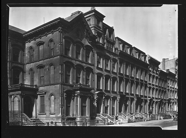 [Brownstone Houses, Columbia Heights, Brooklyn, New York], Walker Evans (American, St. Louis, Missouri 1903–1975 New Haven, Connecticut), Film negative 