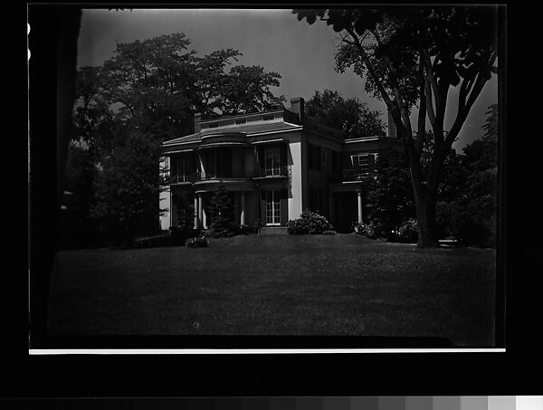 [House with Cast-Iron Balcony and Rotunda Entry Porch, Cambridge, Massachusetts], Walker Evans (American, St. Louis, Missouri 1903–1975 New Haven, Connecticut), Film negative 