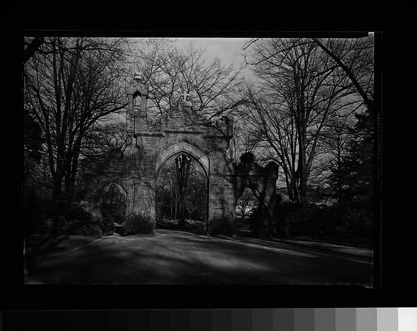 [Gothic Revival Gate], Walker Evans (American, St. Louis, Missouri 1903–1975 New Haven, Connecticut), Film negative 