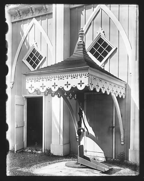 [Jigsaw Canopy Over Water Pump of "Wedding Cake" House, Kennebunk, Maine], Walker Evans (American, St. Louis, Missouri 1903–1975 New Haven, Connecticut), Glass negative 