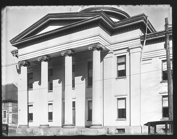 [Domed Greek Revival Building], Walker Evans (American, St. Louis, Missouri 1903–1975 New Haven, Connecticut), Glass negative 
