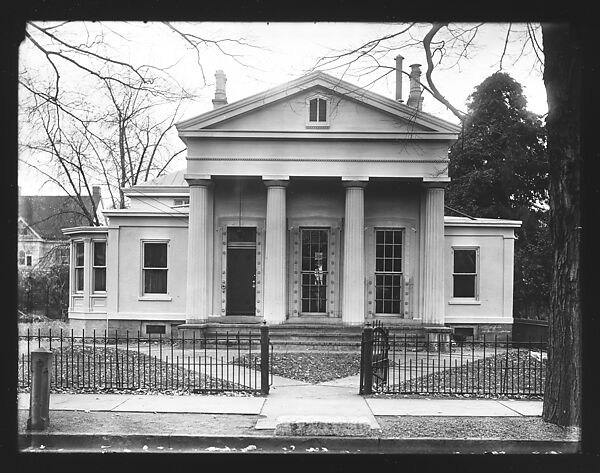 [Greek Revival House, Kingston, New York], Walker Evans (American, St. Louis, Missouri 1903–1975 New Haven, Connecticut), Glass negative 