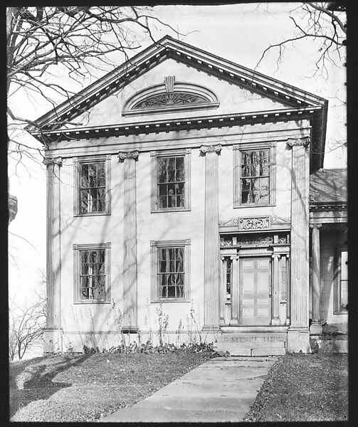 [Greek Revival House with Half-Lunette Window in Gable, Cherry Valley, New York], Walker Evans (American, St. Louis, Missouri 1903–1975 New Haven, Connecticut), Glass negative 