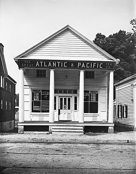 [Atlantic & Pacific Grocery Store, Bedford, New York], Walker Evans (American, St. Louis, Missouri 1903–1975 New Haven, Connecticut), Glass negative 