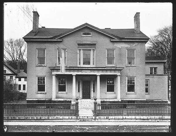 [Greek Revival House with Placard "1834" and American Flag], Walker Evans (American, St. Louis, Missouri 1903–1975 New Haven, Connecticut), Glass negative 
