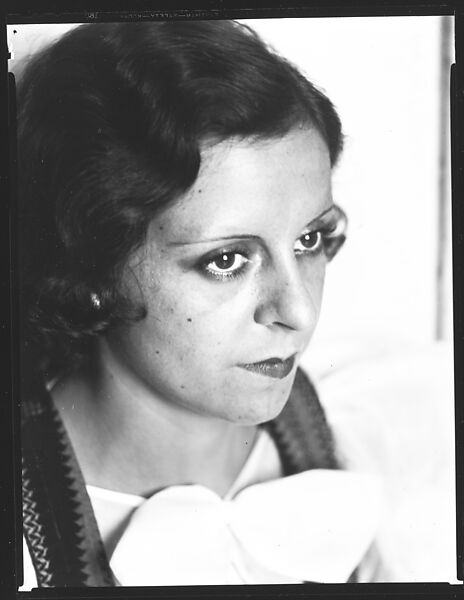[Unidentified Woman, Havana], Walker Evans (American, St. Louis, Missouri 1903–1975 New Haven, Connecticut), Film negative 