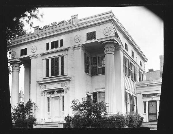 [Greek Revival House with Massive Corinthian Columns], Walker Evans (American, St. Louis, Missouri 1903–1975 New Haven, Connecticut), Film negative 