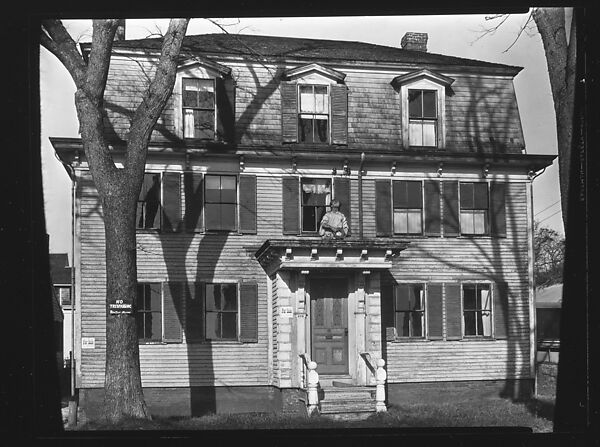 [Greek Revival House with Figurehead Over Entry Porch], Walker Evans (American, St. Louis, Missouri 1903–1975 New Haven, Connecticut), Film negative 