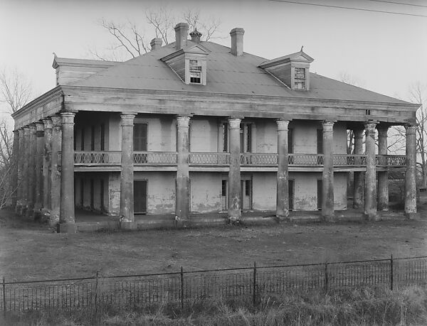 [Uncle Sam Plantation House, St. James Parish, Louisiana], Walker Evans (American, St. Louis, Missouri 1903–1975 New Haven, Connecticut), Film negative 