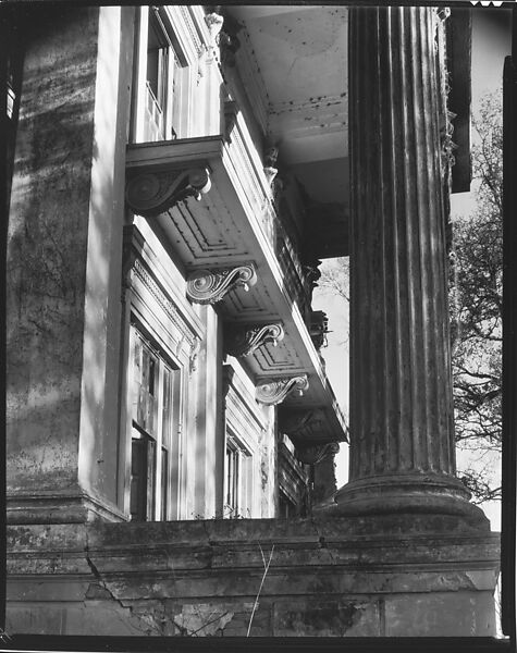 [Oblique View of Bracketwork on Belle Grove Façade Through Columns, White Castle, Louisiana], Walker Evans (American, St. Louis, Missouri 1903–1975 New Haven, Connecticut), Film negative 