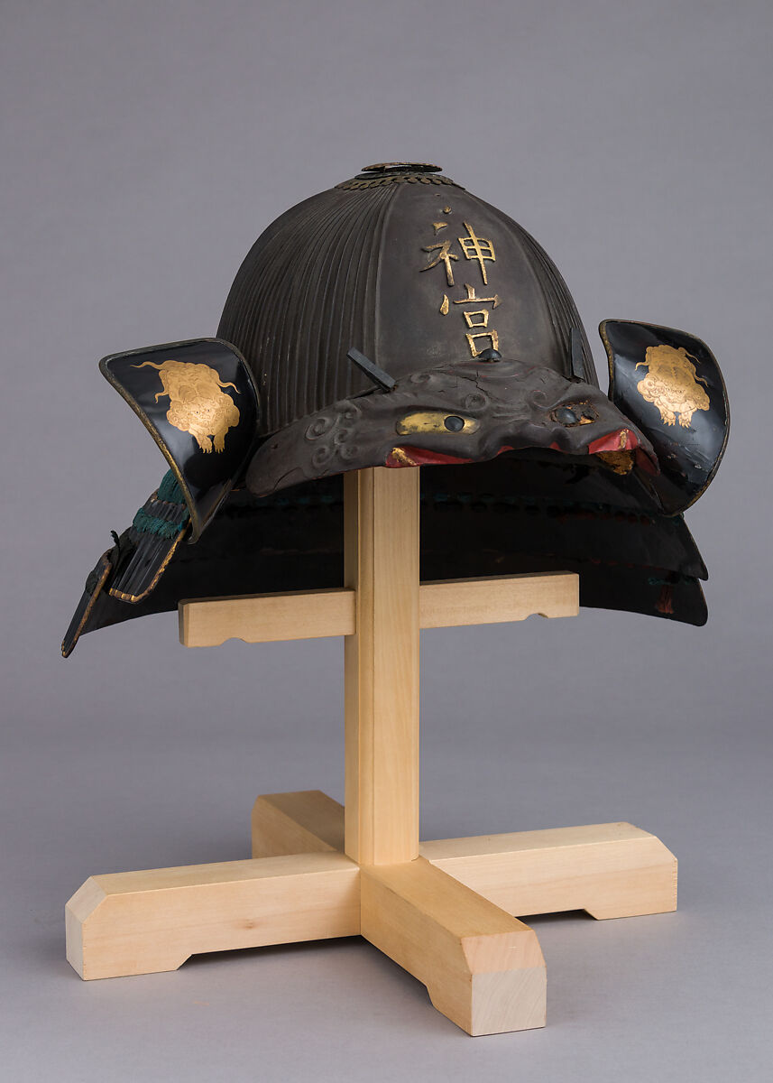 Helmet (<i>Suji-Kabuto</i>), Iron, lacquer, copper, gold, silk, copper-gold alloy (<i>shakudō</i>), Japanese