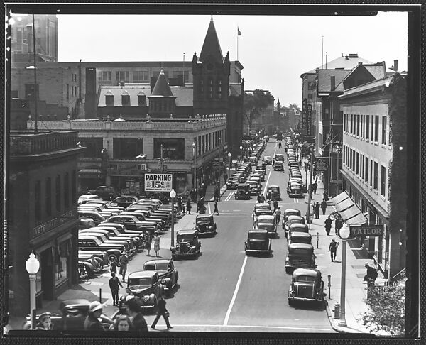 [Fairfield Avenue, From Elevated Position, Bridgeport, Connecticut], Walker Evans (American, St. Louis, Missouri 1903–1975 New Haven, Connecticut), Film negative 