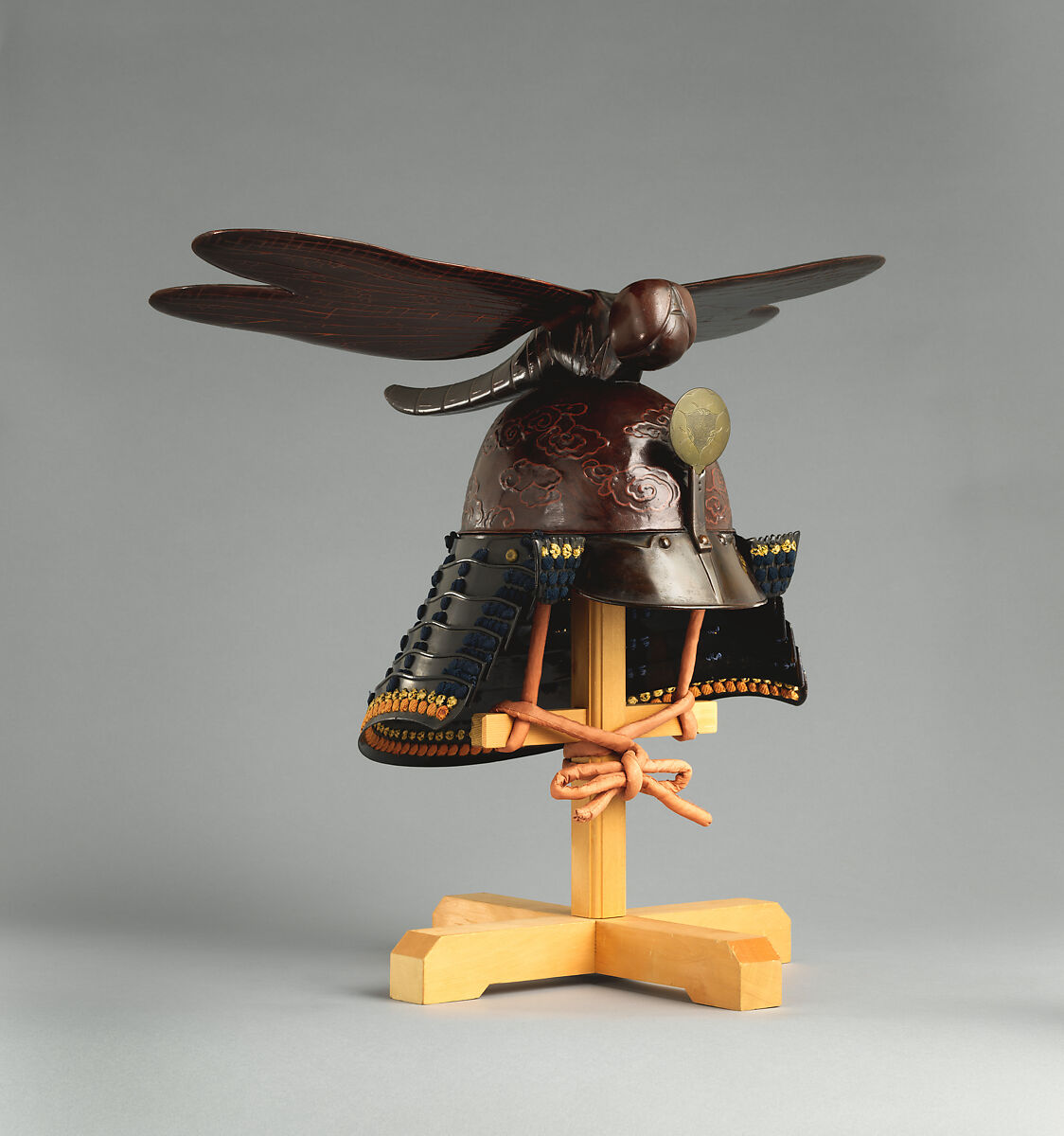 Helmet (<i>Kawari-kabuto</i>) Surmounted by a Dragonfly, Restored by Hiromichi Miura (Japanese, b. 1938), Iron, copper, gold, silver, wood, lacquer, silk, linen, hemp, Japanese 