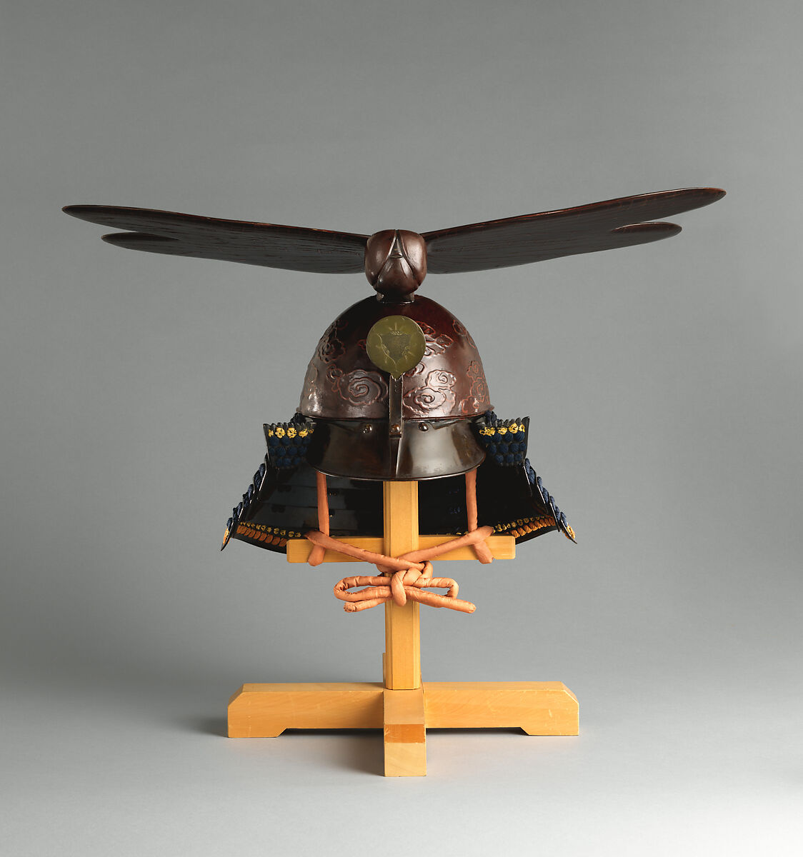 Helmet (<i>Kawari-kabuto</i>) Surmounted by a Dragonfly, Restored by Hiromichi Miura (Japanese, b. 1938), Iron, copper, gold, silver, wood, lacquer, silk, linen, hemp, Japanese