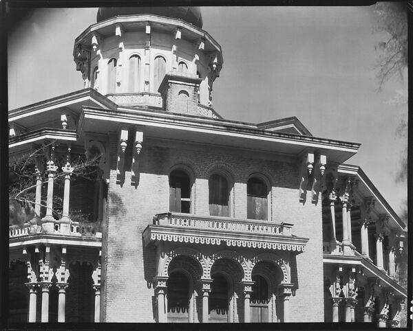 [Detail of Brick Façade and Cupola of Longwood Plantation, Near Natchez, Mississippi], Walker Evans (American, St. Louis, Missouri 1903–1975 New Haven, Connecticut), Film negative 