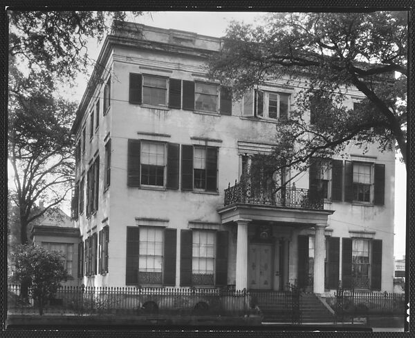 [Greek Revival House with Cast-Iron Grillwork Over Entry Porch, Savannah, Georgia], Walker Evans (American, St. Louis, Missouri 1903–1975 New Haven, Connecticut), Film negative 