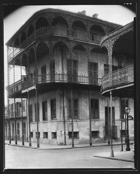 [House with Cast-Iron Grillwork on Balconies, New Orleans, Louisiana], Walker Evans (American, St. Louis, Missouri 1903–1975 New Haven, Connecticut), Film negative 