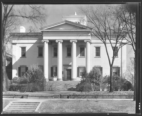 [Greek Revival Building, Executive Mansion, Milledgeville, Georgia], Walker Evans (American, St. Louis, Missouri 1903–1975 New Haven, Connecticut), Film negative 