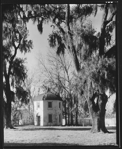 [Garconniere at Houmans House, Burnside, Louisiana], Walker Evans (American, St. Louis, Missouri 1903–1975 New Haven, Connecticut), Film negative 