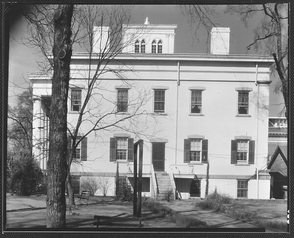[Right Wing of Greek Revival Building, Executive Mansion, Milledgeville, Georgia], Walker Evans (American, St. Louis, Missouri 1903–1975 New Haven, Connecticut), Film negative 