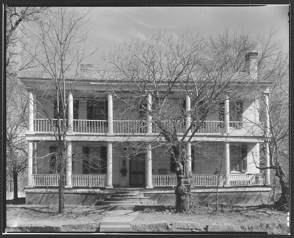 [Flat-Roofed, Two-Story Greek Revival House with Full-Façade Porches], Walker Evans (American, St. Louis, Missouri 1903–1975 New Haven, Connecticut), Film negative 