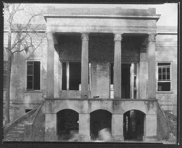 [Façade Detail of Hermitage Plantation House, Near Savannah, Georgia], Walker Evans (American, St. Louis, Missouri 1903–1975 New Haven, Connecticut), Film negative 
