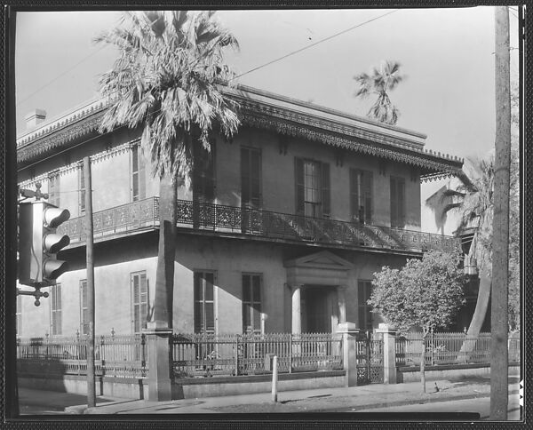 [Stone Town House with Cast-Iron Balconies and Fence in French Quarter, Esplanade Avenue, New Orleans, Louisiana], Walker Evans (American, St. Louis, Missouri 1903–1975 New Haven, Connecticut), Film negative 