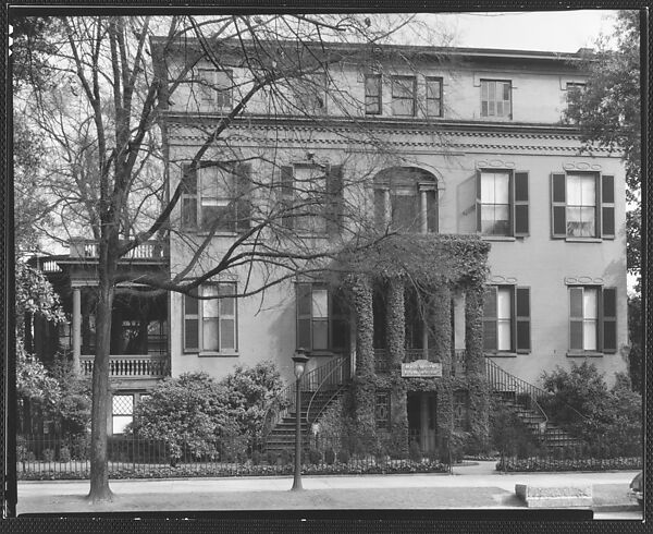 [Brick Greek Revival Building with Ivy-Covered Entry Porch, Funeral Home, Augusta, Georgia], Walker Evans (American, St. Louis, Missouri 1903–1975 New Haven, Connecticut), Film negative 
