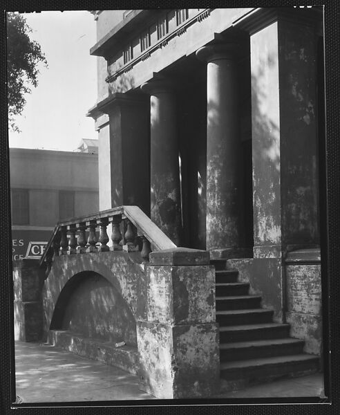 [Stairway and Colonnade, Savannah, Georgia], Walker Evans (American, St. Louis, Missouri 1903–1975 New Haven, Connecticut), Film negative 
