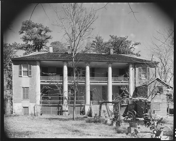 [House with Abandoned Trellis and Plantings in Yard, Natchez, Mississippi?], Walker Evans (American, St. Louis, Missouri 1903–1975 New Haven, Connecticut), Film negative 