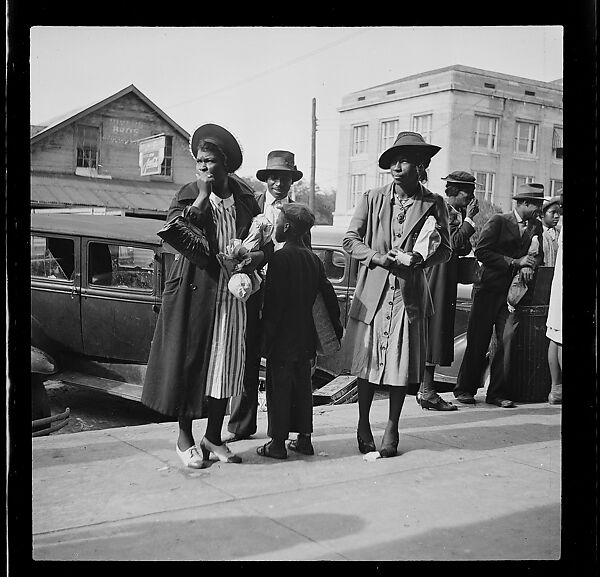 [125 Views of West Coast of Florida, Including: Women on Benches in Sarasota, Mangroves, Pelicans, Shuffleboard Players, Men on Street in Tampa, Sponge Diving Wharves at Tarpon Springs, Coastal Residences, Fishermen, and Miscellaneous Street Scenes], Walker Evans (American, St. Louis, Missouri 1903–1975 New Haven, Connecticut), Film negative