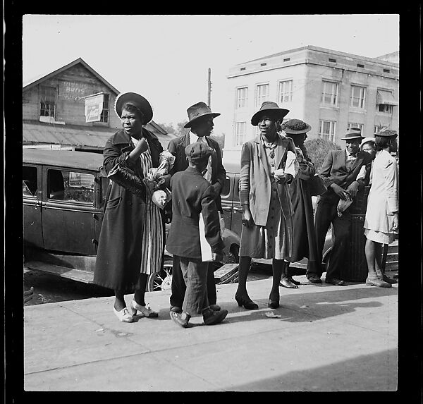 [125 Views of West Coast of Florida, Including: Women on Benches in Sarasota, Mangroves, Pelicans, Shuffleboard Players, Men on Street in Tampa, Sponge Diving Wharves at Tarpon Springs, Coastal Residences, Fishermen, and Miscellaneous Street Scenes], Walker Evans (American, St. Louis, Missouri 1903–1975 New Haven, Connecticut), Film negative
