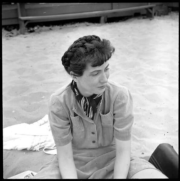 [24 Portraits, Views, and Studies: Jane Smith Ninas, Olivia Saunders Agee, Peggy Hobson, and Folk Victorian Cottages at Oak Bluffs, and Edgartown Tombstones, Martha's Vineyard, Massachusetts], Walker Evans (American, St. Louis, Missouri 1903–1975 New Haven, Connecticut), Film negative