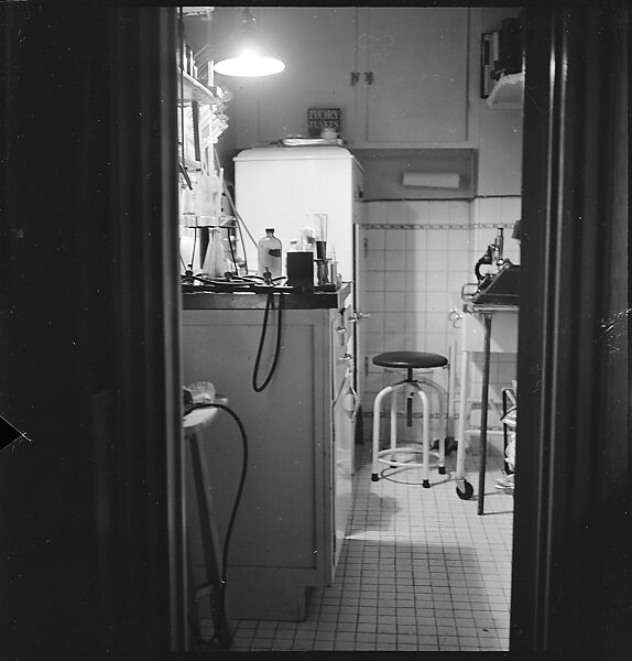 [44 Portraits and Views: Unidentified Doctor ("Lucas"), Nurse ("Dannenberg"), and Office (40), and Jane Smith Evans and Billie Voorhees in 441 East 92nd Street Apartment (4), New York City], Walker Evans (American, St. Louis, Missouri 1903–1975 New Haven, Connecticut), Film negative
