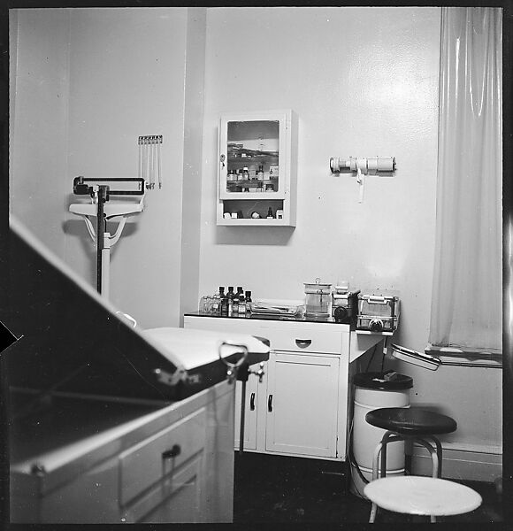[44 Portraits and Views: Unidentified Doctor ("Lucas"), Nurse ("Dannenberg"), and Office (40), and Jane Smith Evans and Billie Voorhees in 441 East 92nd Street Apartment (4), New York City], Walker Evans (American, St. Louis, Missouri 1903–1975 New Haven, Connecticut), Film negative
