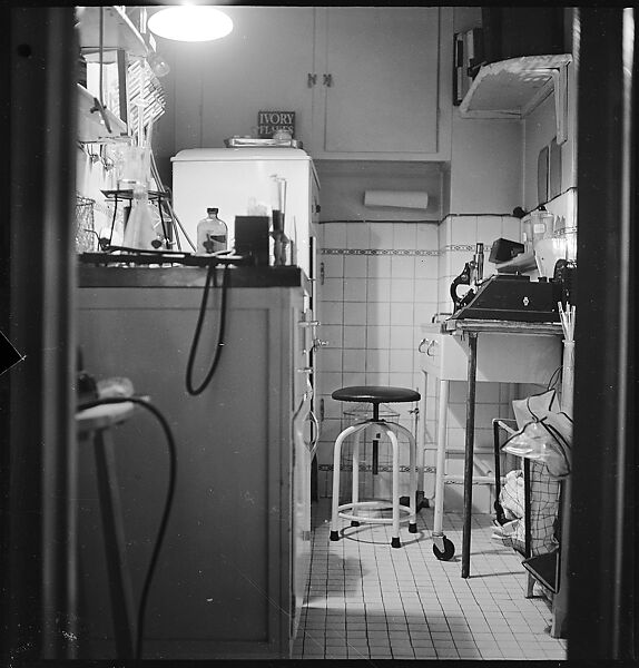 [44 Portraits and Views: Unidentified Doctor ("Lucas"), Nurse ("Dannenberg"), and Office (40), and Jane Smith Evans and Billie Voorhees in 441 East 92nd Street Apartment (4), New York City], Walker Evans (American, St. Louis, Missouri 1903–1975 New Haven, Connecticut), Film negative