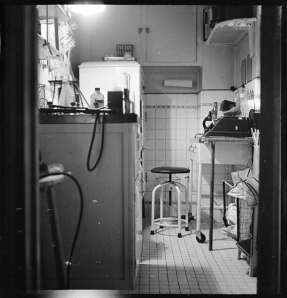 [44 Portraits and Views: Unidentified Doctor ("Lucas"), Nurse ("Dannenberg"), and Office (40), and Jane Smith Evans and Billie Voorhees in 441 East 92nd Street Apartment (4), New York City], Walker Evans (American, St. Louis, Missouri 1903–1975 New Haven, Connecticut), Film negative