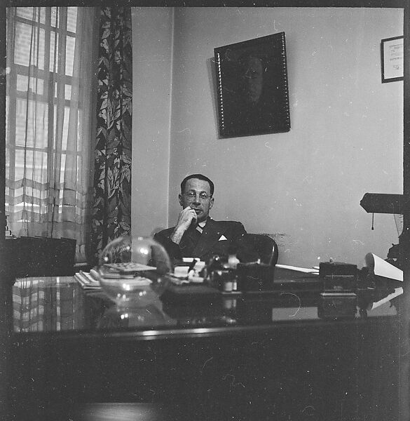 [44 Portraits and Views: Unidentified Doctor ("Lucas"), Nurse ("Dannenberg"), and Office (40), and Jane Smith Evans and Billie Voorhees in 441 East 92nd Street Apartment (4), New York City], Walker Evans (American, St. Louis, Missouri 1903–1975 New Haven, Connecticut), Film negative