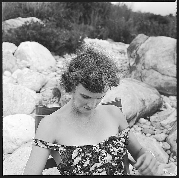 [24 Portraits of Eliza Parkinson Reading Newspaper on Beach, Possibly Fisher's Island, New York], Walker Evans (American, St. Louis, Missouri 1903–1975 New Haven, Connecticut), Film negative