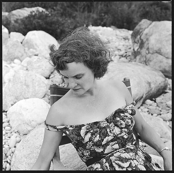 [24 Portraits of Eliza Parkinson Reading Newspaper on Beach, Possibly Fisher's Island, New York], Walker Evans (American, St. Louis, Missouri 1903–1975 New Haven, Connecticut), Film negative