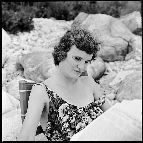 [24 Portraits of Eliza Parkinson Reading Newspaper on Beach, Possibly Fisher's Island, New York], Walker Evans (American, St. Louis, Missouri 1903–1975 New Haven, Connecticut), Film negative