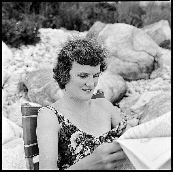 [24 Portraits of Eliza Parkinson Reading Newspaper on Beach, Possibly Fisher's Island, New York], Walker Evans (American, St. Louis, Missouri 1903–1975 New Haven, Connecticut), Film negative