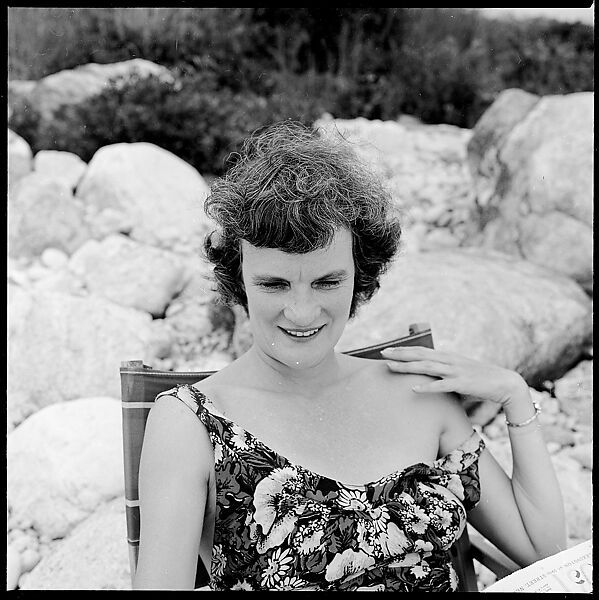 [24 Portraits of Eliza Parkinson Reading Newspaper on Beach, Possibly Fisher's Island, New York], Walker Evans (American, St. Louis, Missouri 1903–1975 New Haven, Connecticut), Film negative