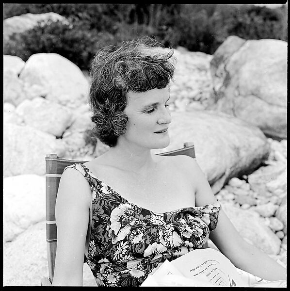 [24 Portraits of Eliza Parkinson Reading Newspaper on Beach, Possibly Fisher's Island, New York], Walker Evans (American, St. Louis, Missouri 1903–1975 New Haven, Connecticut), Film negative