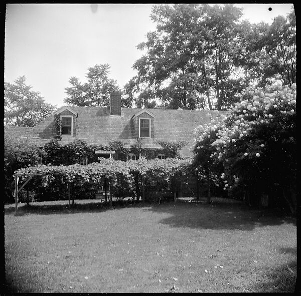 [12 Portraits of Unidentified People on Beach and In Cottage Doorway, Possibly England], Walker Evans (American, St. Louis, Missouri 1903–1975 New Haven, Connecticut), Film negative