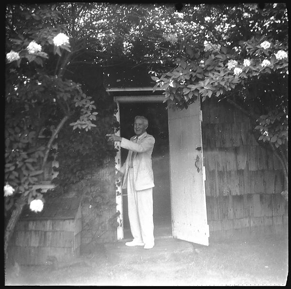 [12 Portraits of Unidentified People on Beach and In Cottage Doorway, Possibly England], Walker Evans (American, St. Louis, Missouri 1903–1975 New Haven, Connecticut), Film negative