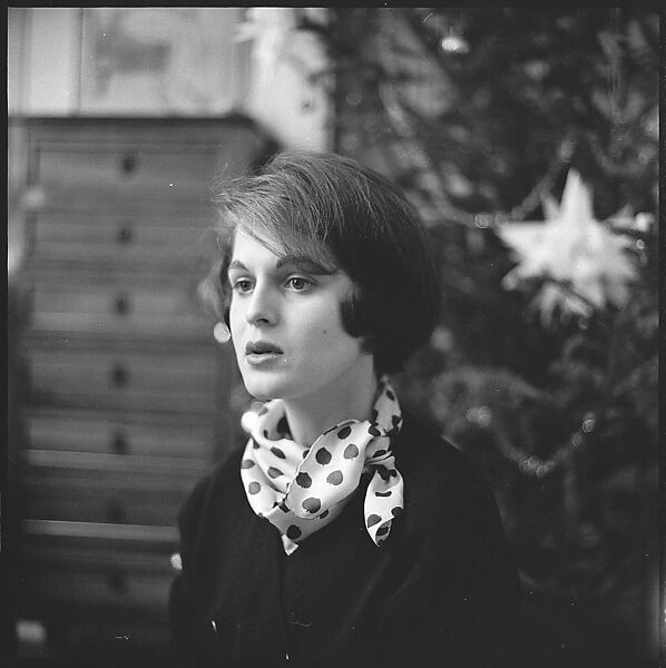 [12 Portraits of Isabelle Evans at 163 East 94th Street, New York City], Walker Evans (American, St. Louis, Missouri 1903–1975 New Haven, Connecticut), Film negative
