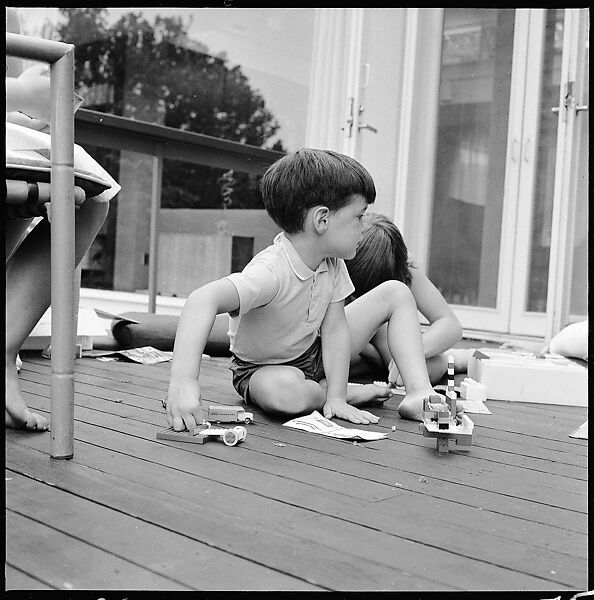 [237 Portraits of Frank W. Hoch and His Family at Home, Irvington-on-Hudson, New York], Walker Evans (American, St. Louis, Missouri 1903–1975 New Haven, Connecticut), Film negative