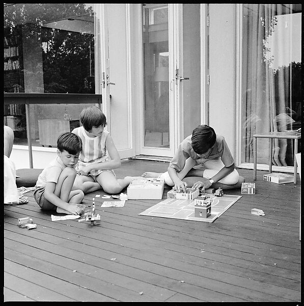 [237 Portraits of Frank W. Hoch and His Family at Home, Irvington-on-Hudson, New York], Walker Evans (American, St. Louis, Missouri 1903–1975 New Haven, Connecticut), Film negative